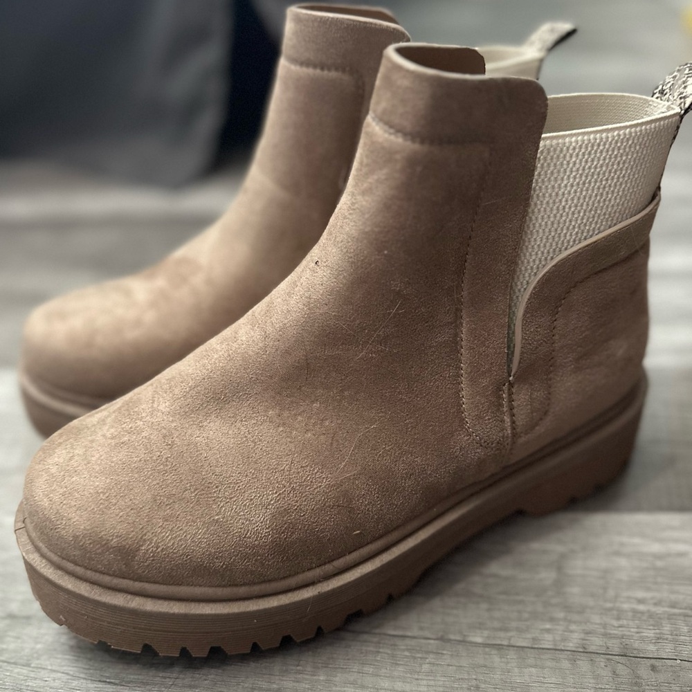 Qupid Tan Ankle Boots with Chunky Sole